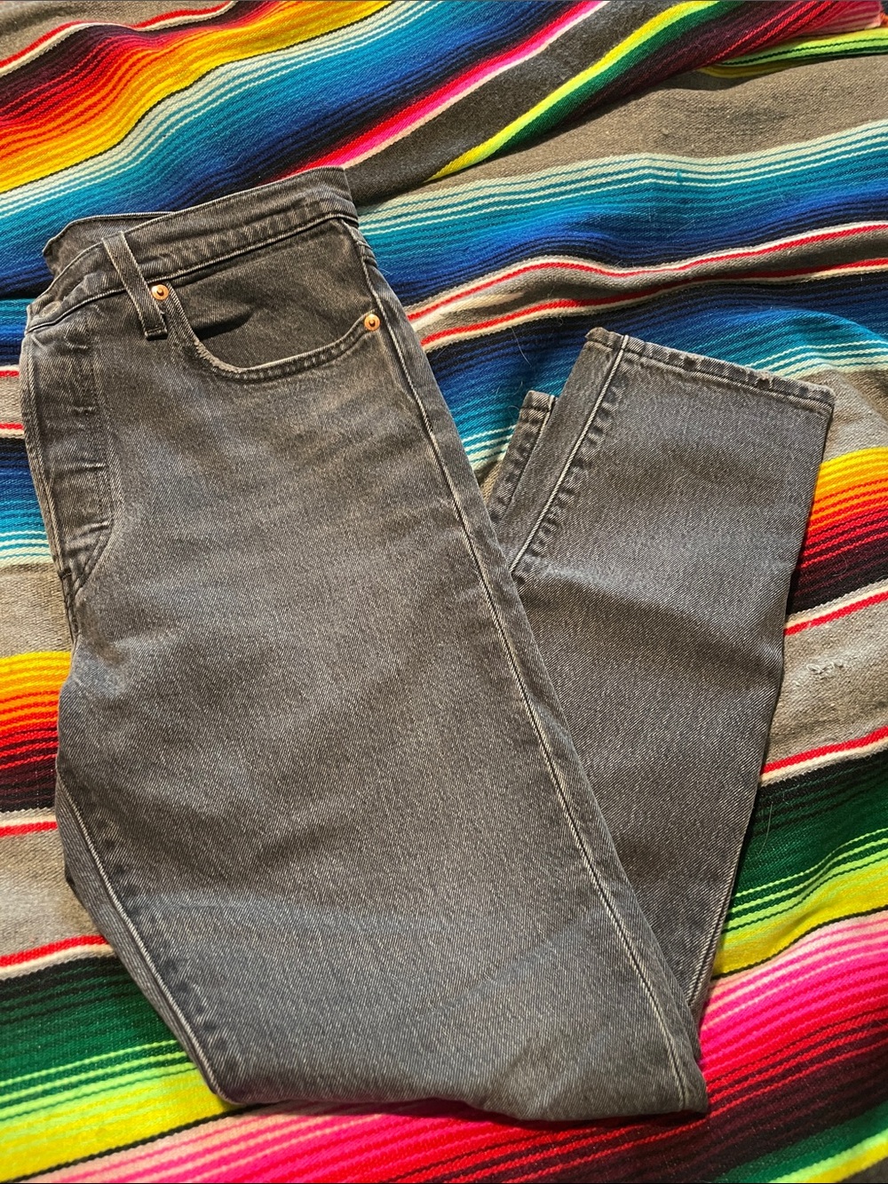 Levi's Black Skinny 501 Jeans with Distressed Knee faded black - Picture 9 of 9